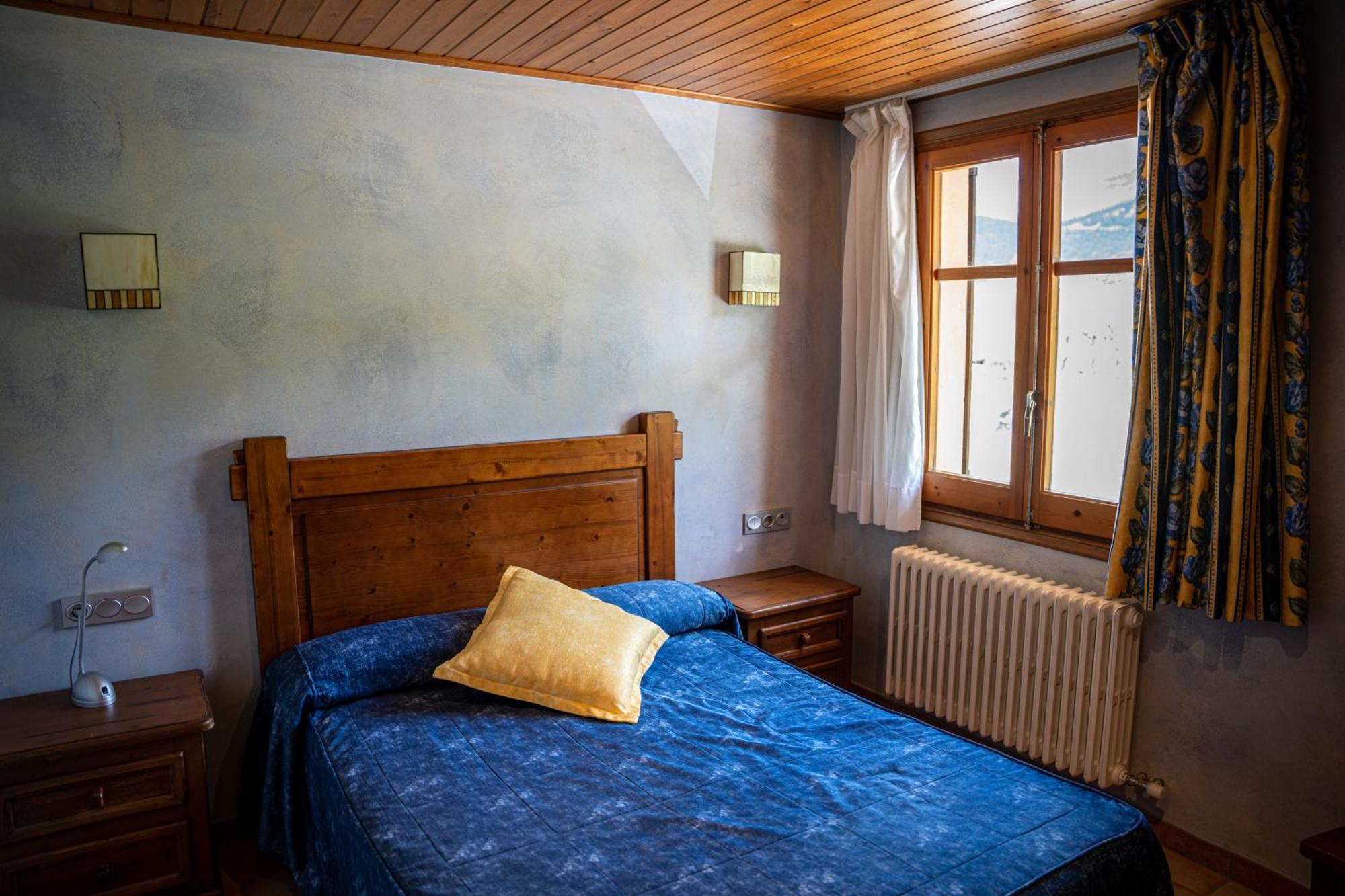 Hostal Cal Francisco Gósol Екстериор снимка