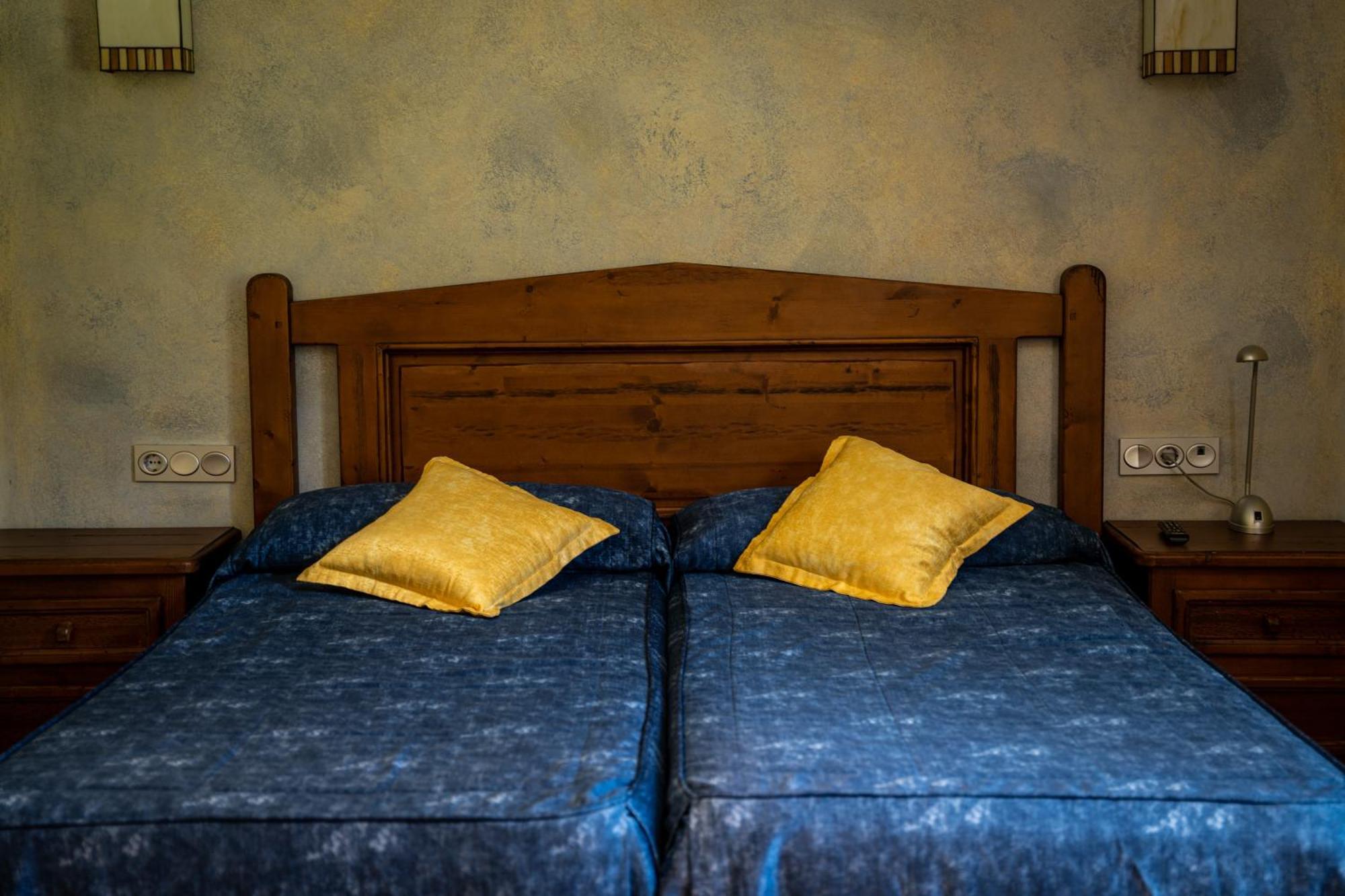 Hostal Cal Francisco Gósol Екстериор снимка