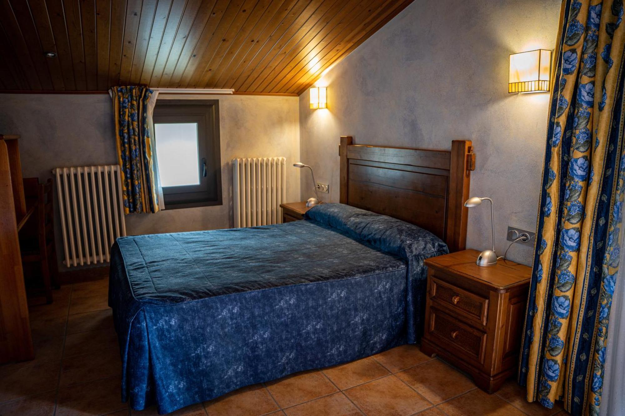 Hostal Cal Francisco Gósol Екстериор снимка