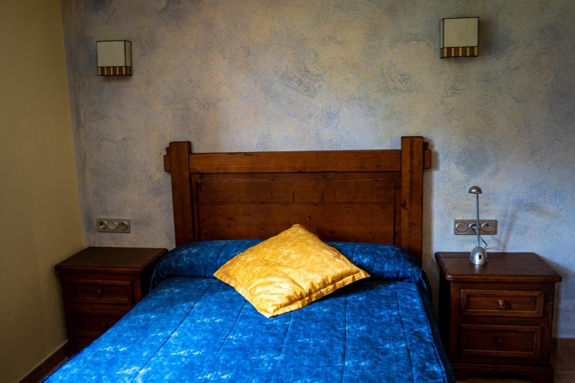 Hostal Cal Francisco Gósol Екстериор снимка