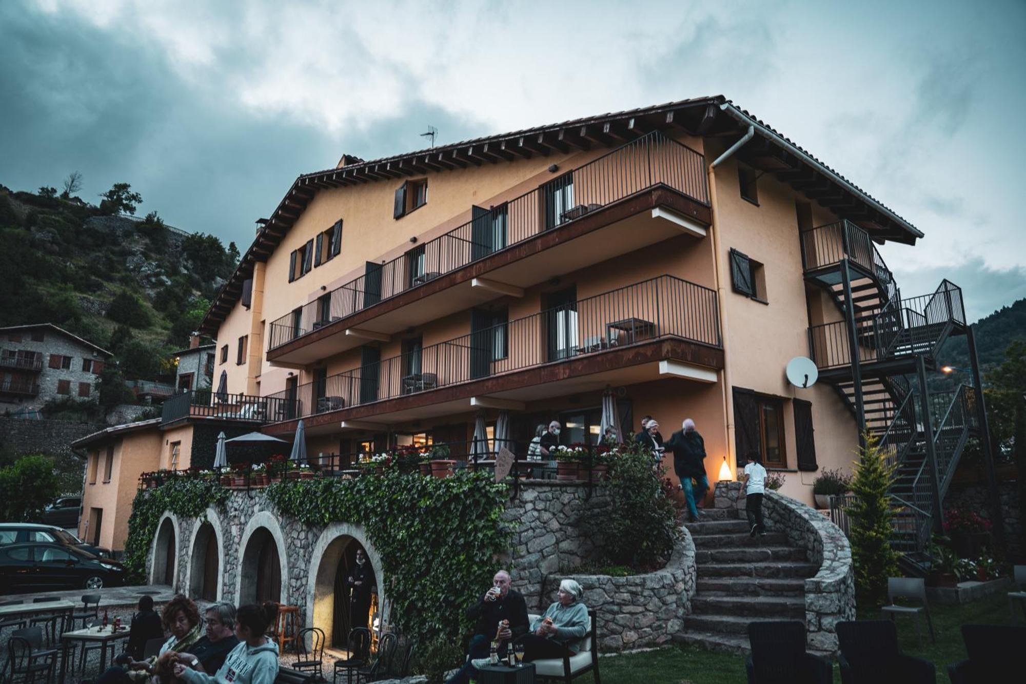 Hostal Cal Francisco Gósol Екстериор снимка